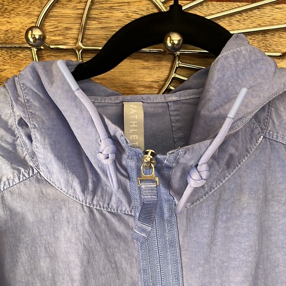 Athleta Expedition Hike Shell Lightweight Mesh Jacket in Periwinkle Size M - Picture 6 of 11